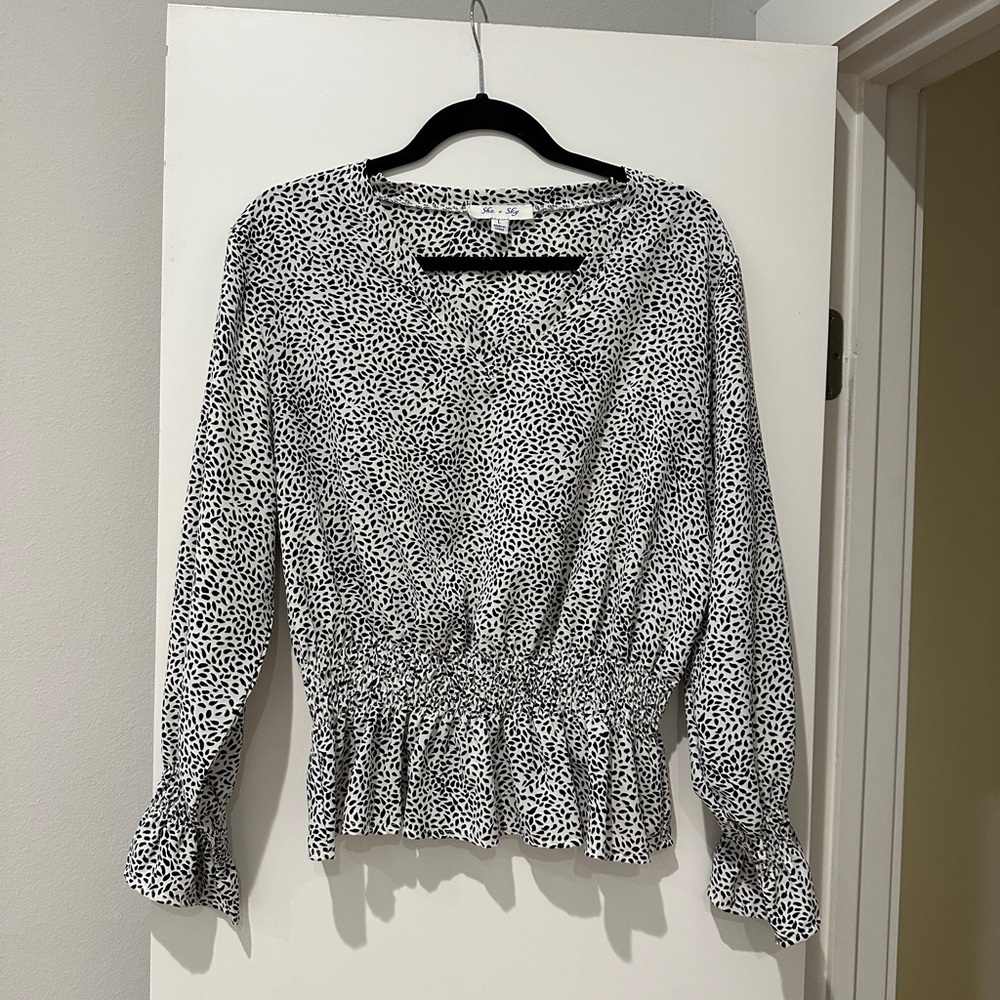 Women's Black and White Printed Blouse